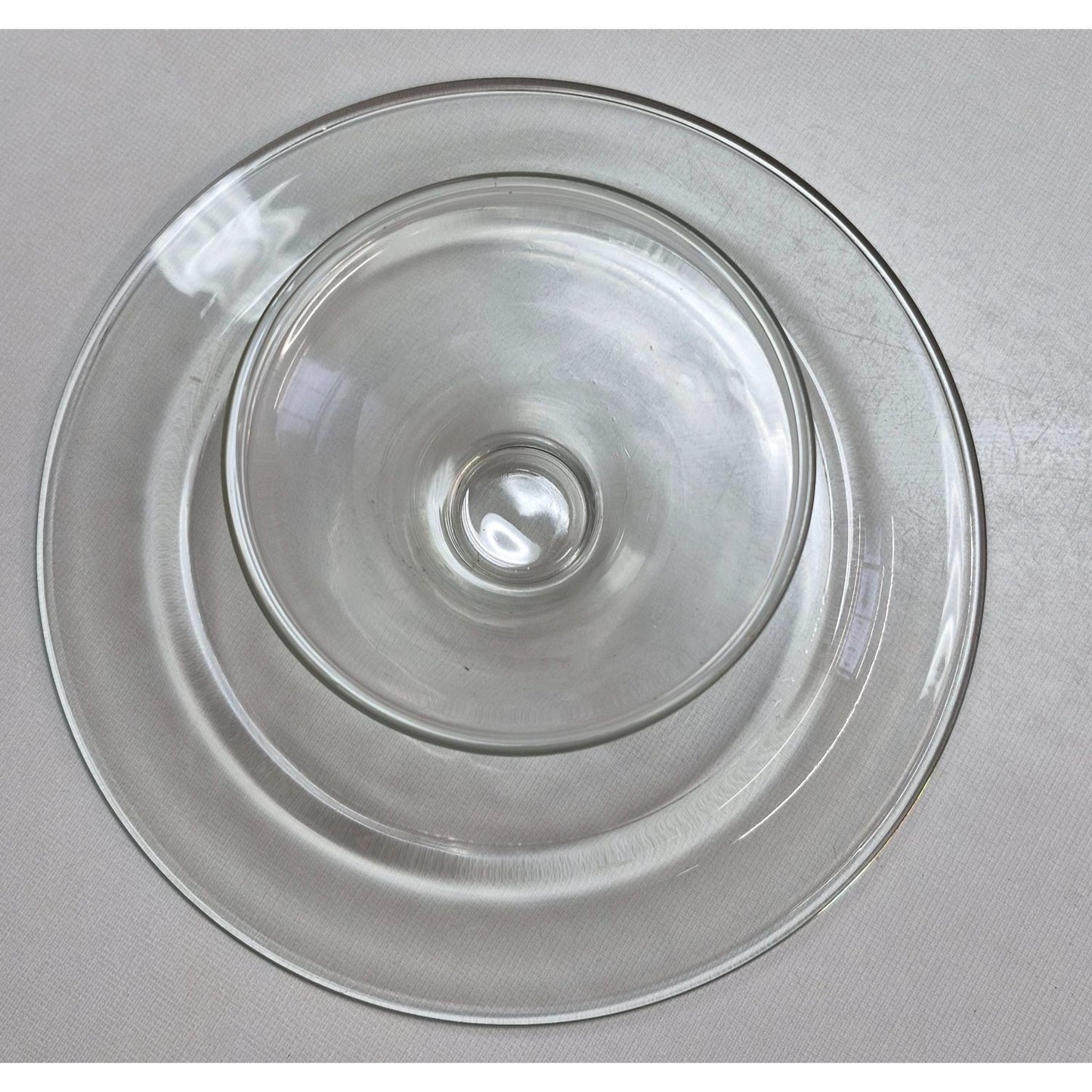 Vintage Clear Glass Cake Stand With Pedestal Base Elegant Design Ideal For Desserts & Displays Durable & Timeless