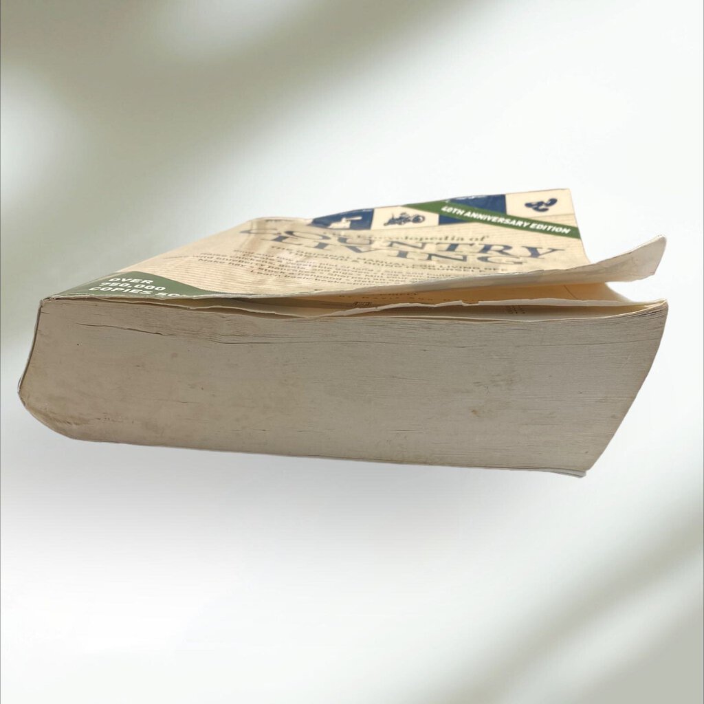 The Encyclopedia of Country Living 40th anniversary Edition