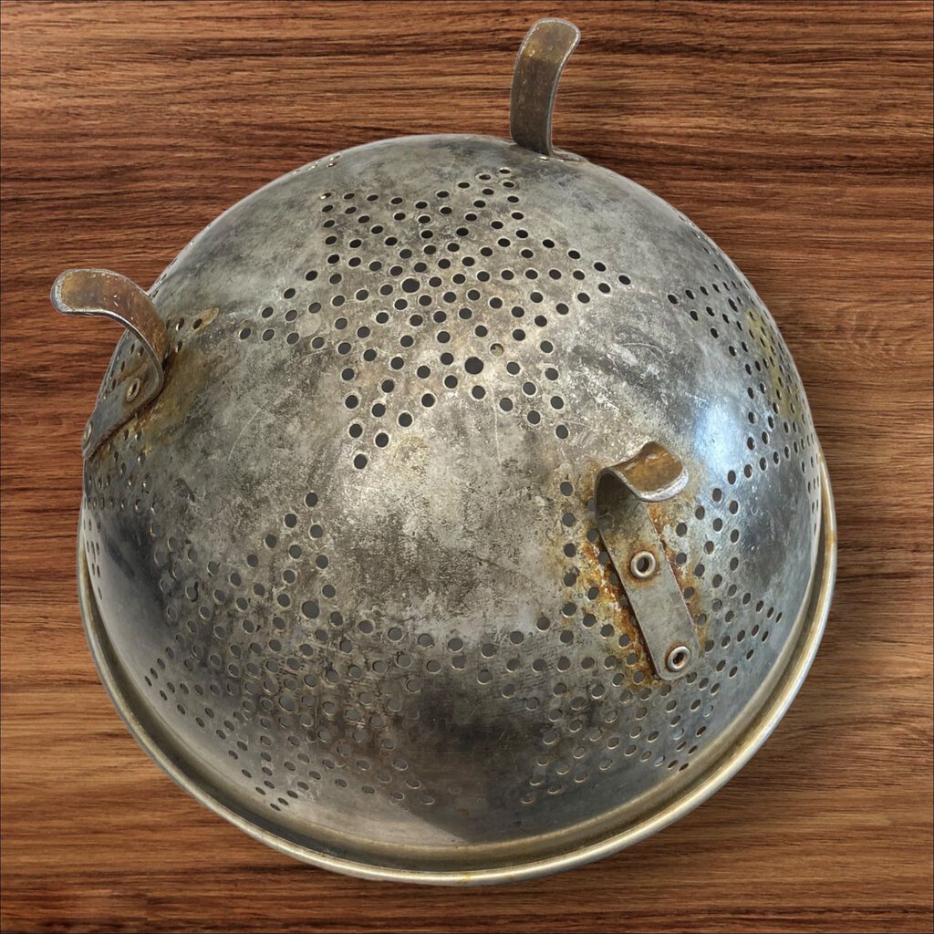 Vintage 7 Star Design Footed Colander Sieve Aluminum 9" Diameter