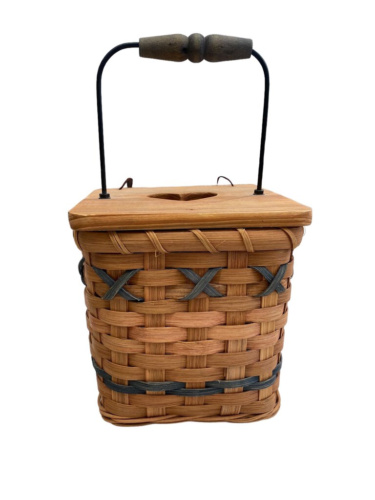 Woven Square Basket Detachable Wooden Lid with Heart Cut Out