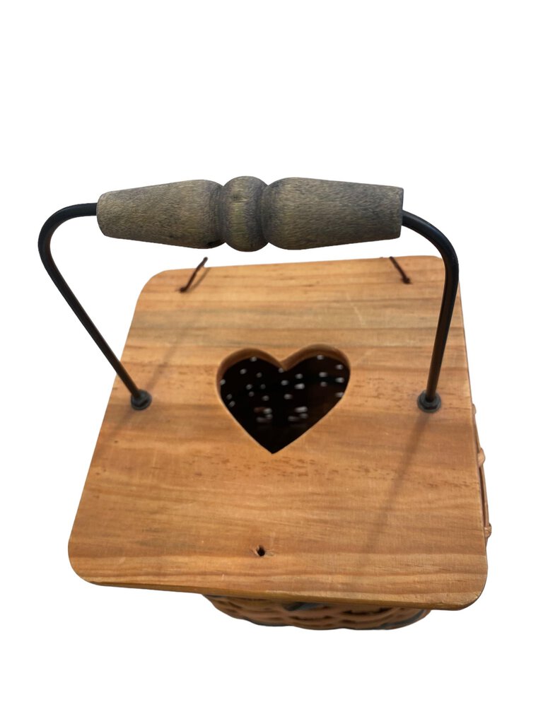 Woven Square Basket Detachable Wooden Lid with Heart Cut Out