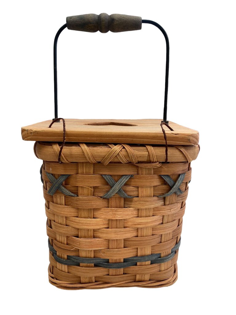 Woven Square Basket Detachable Wooden Lid with Heart Cut Out
