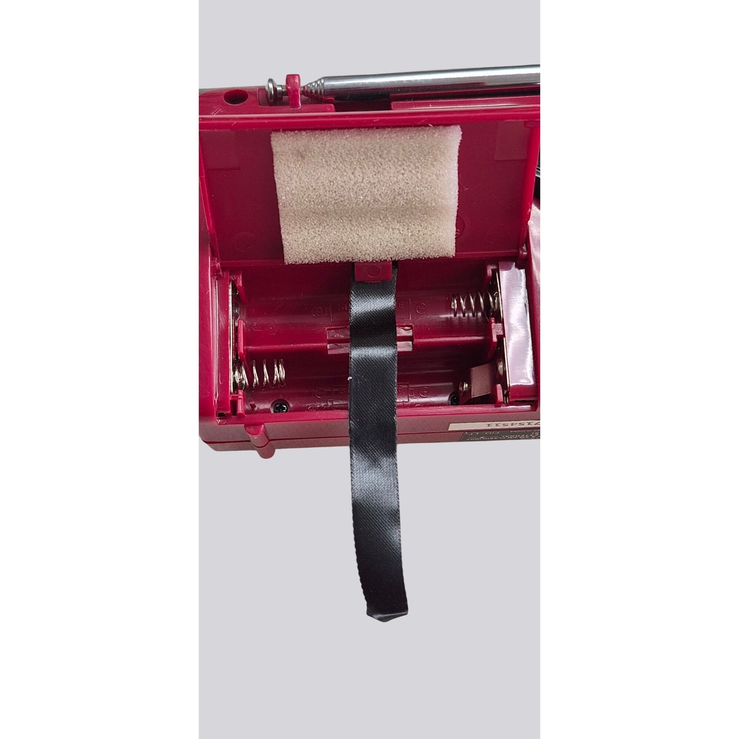 WeatherX WR182R Weatherband AM/FM Radio LED Flashlight Hand Crank