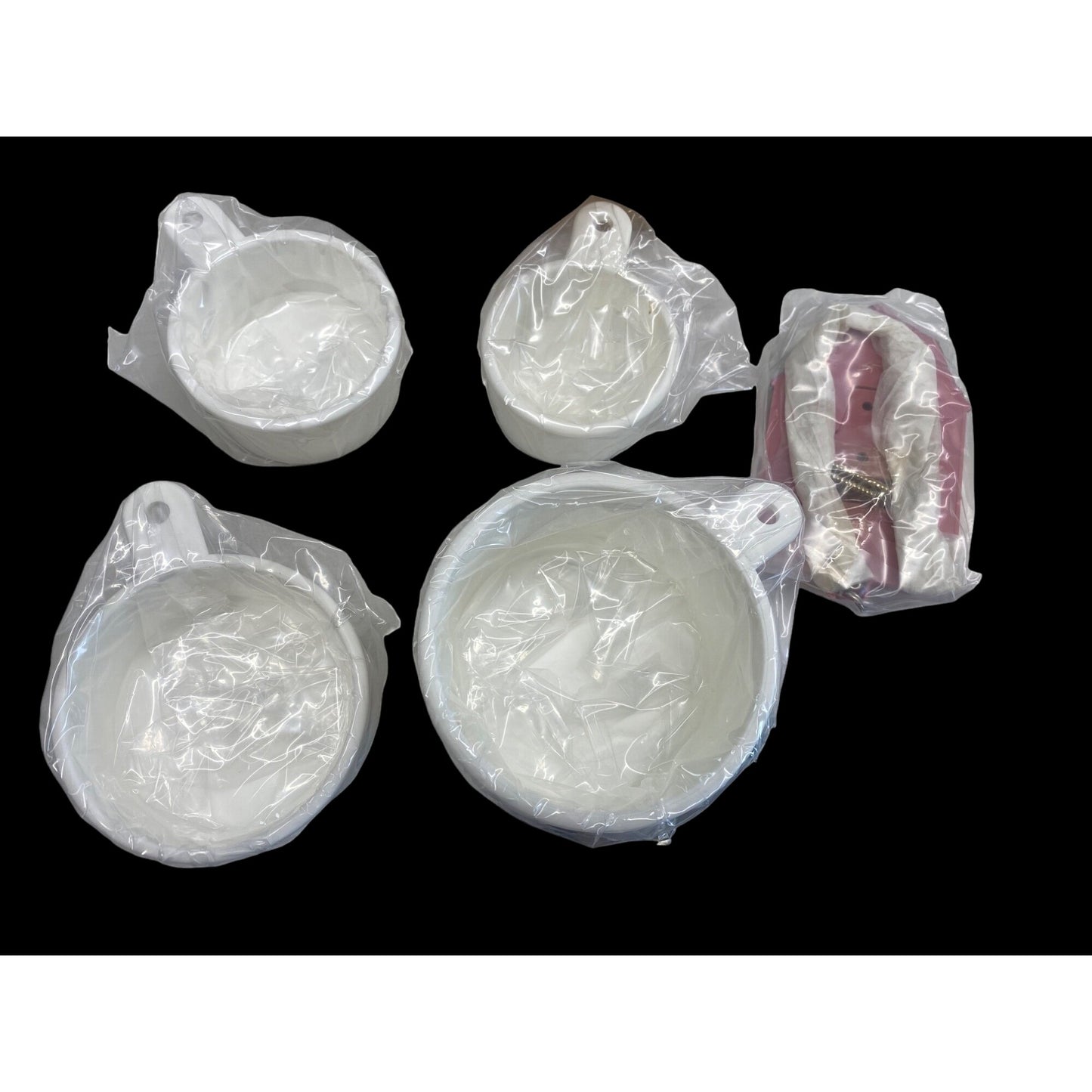 Avon Down On The Farm Collection Measuring Cups Set 4 Sizes 1/4 To 1 Cup Fun Animal Design NIB