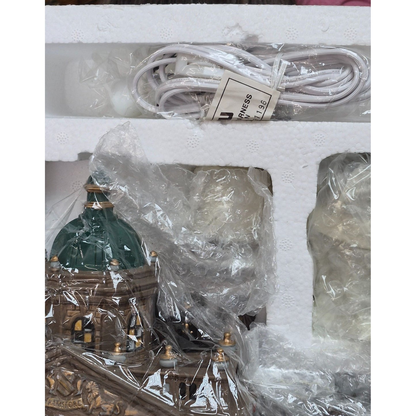 Dept 56 Ramsford Palace Heritage Village 1996 • Limited Edition • 17-Piece Set • Mint in Box