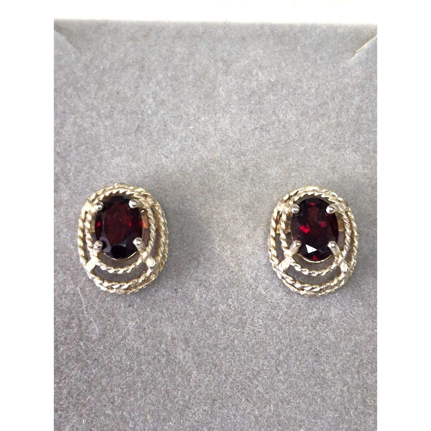 Vintage Sterling Silver Garnet Pendant with Necklace & Earrings Set