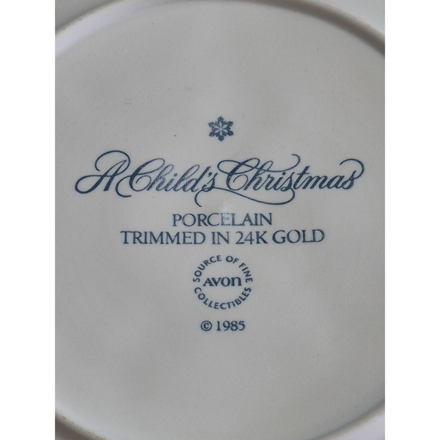 Avon A Childs Christmas 1985 Porcelain Plate Trimmed In 24K Gold Collectible Decor