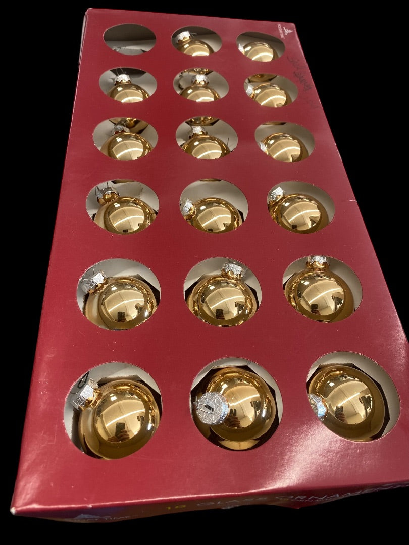 17 Gold Glass Ornaments Christmas 2"