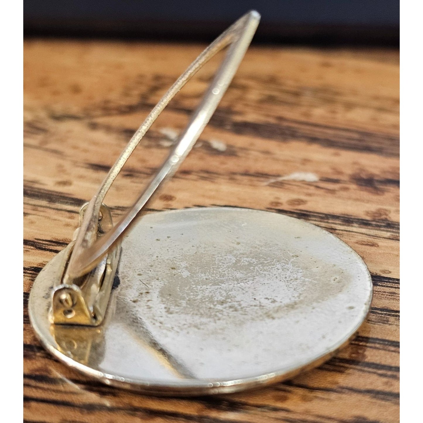 Gold-Tone Metal Clip