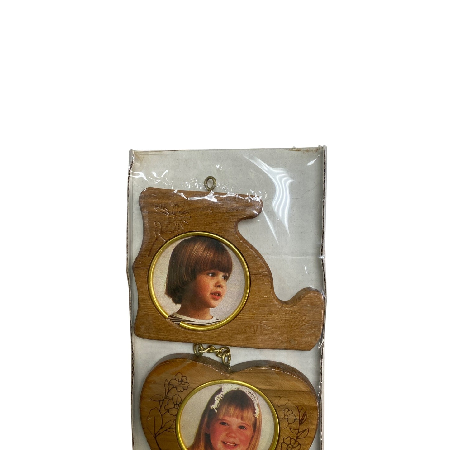 Wooden "LOVE" Picture Frame With 4 Heart-Shaped Hanging Photo Slots