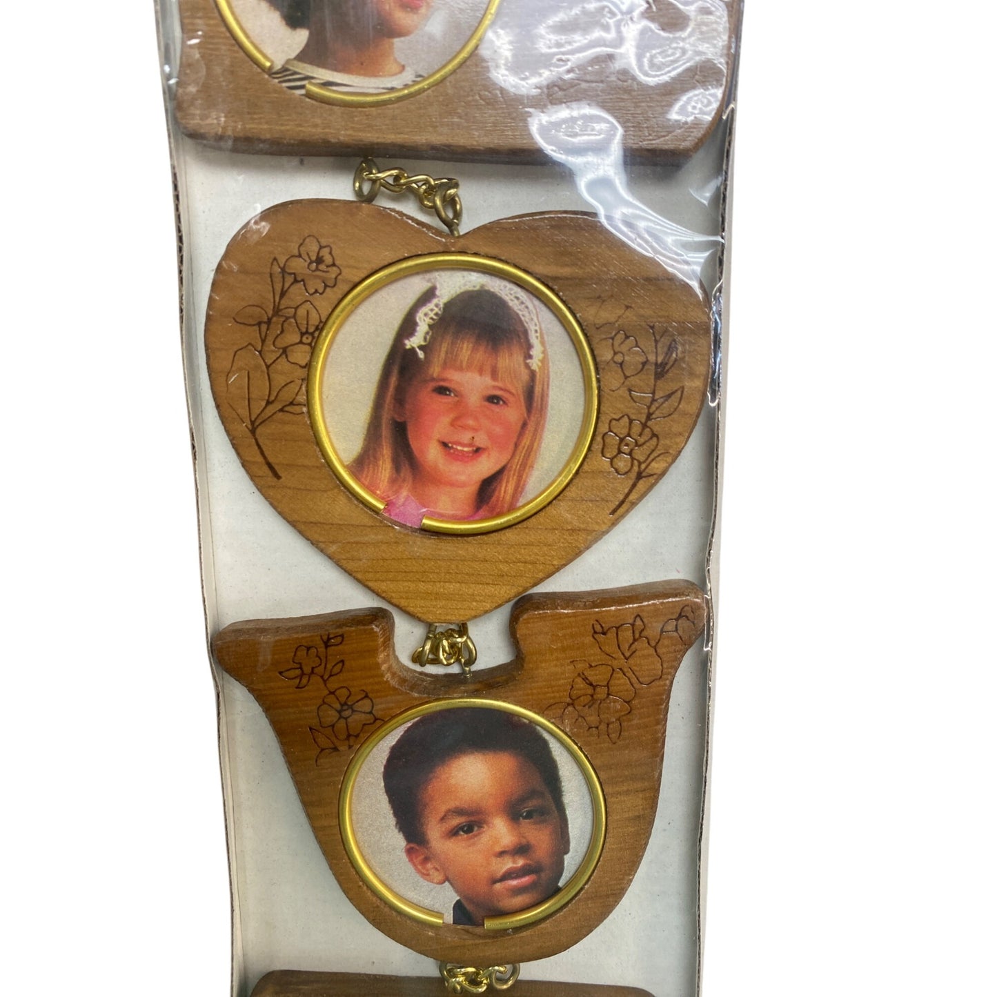 Wooden "LOVE" Picture Frame With 4 Heart-Shaped Hanging Photo Slots