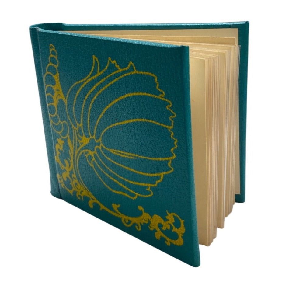 Vintage C.R. Gibson Small Photo Album