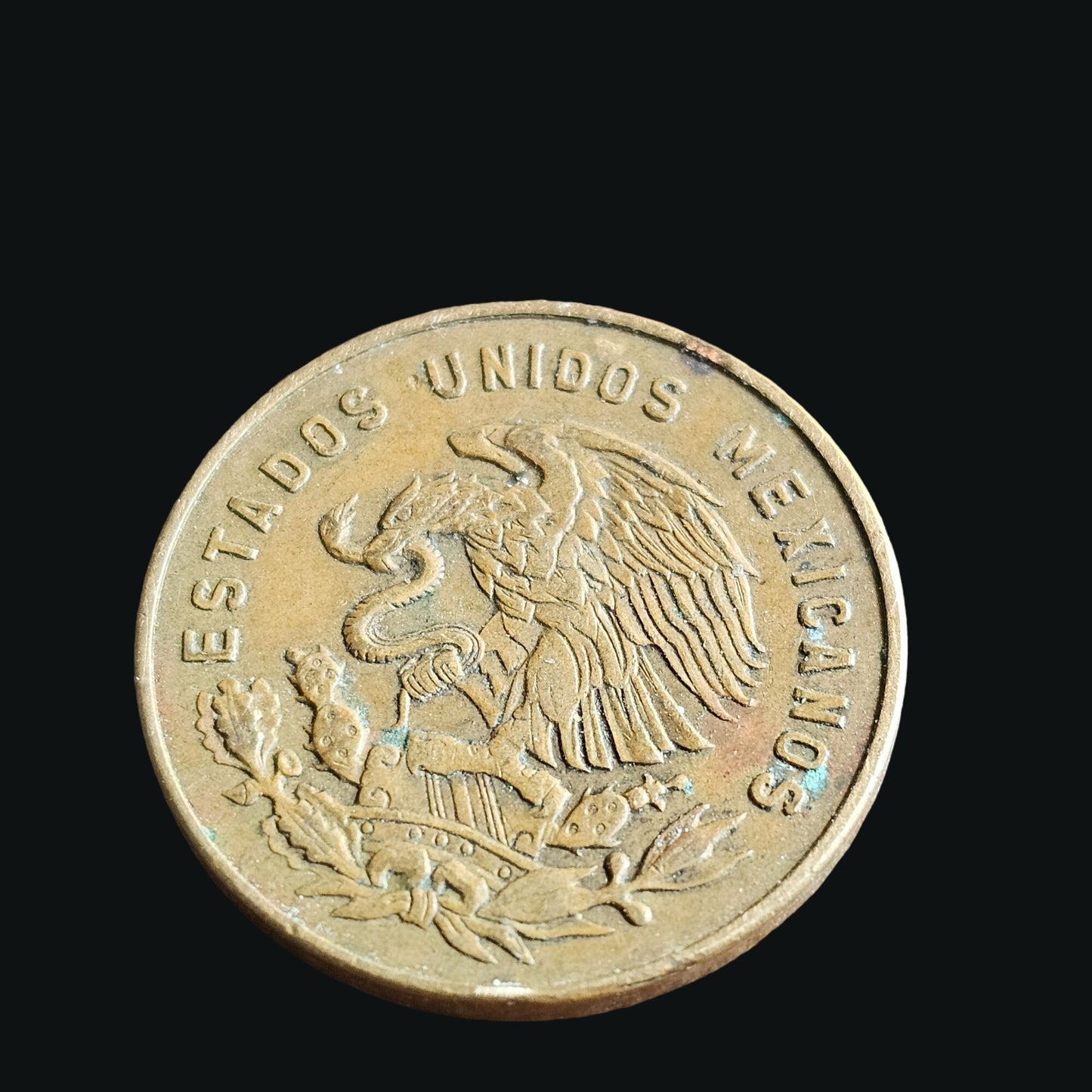 1968 Mexican Cinco Centavos Coin With Eagle & Snake Design