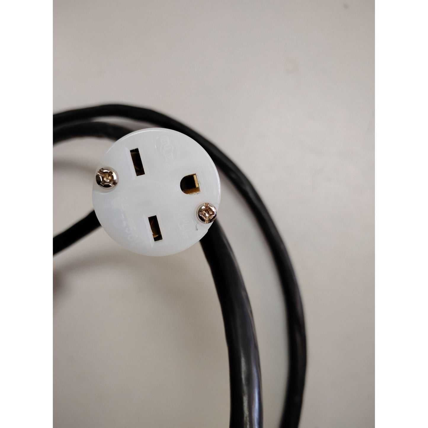 Heavy-Duty 3-Prong Extension Cord With Male & Female End