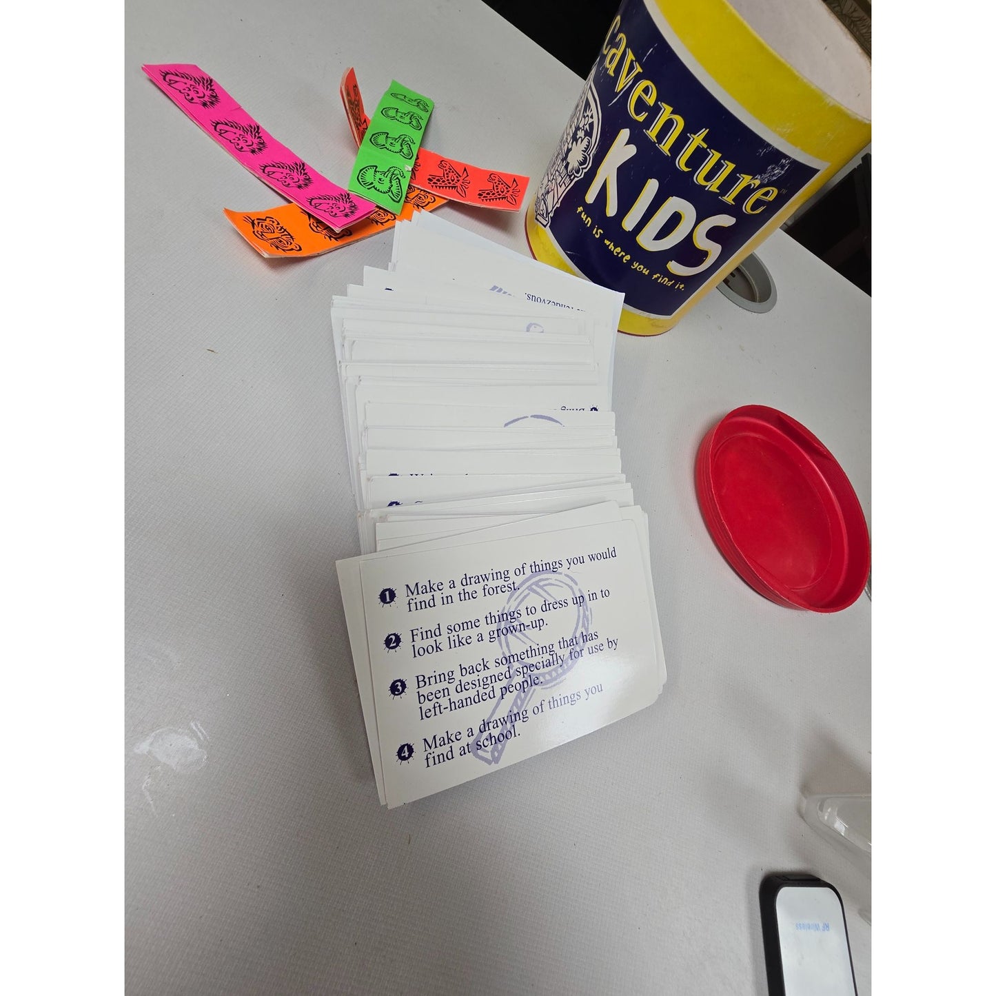 Kids Scavenger Hunt Scaventure Find Game Non-Electronic Fun 2007 Ages 6-12