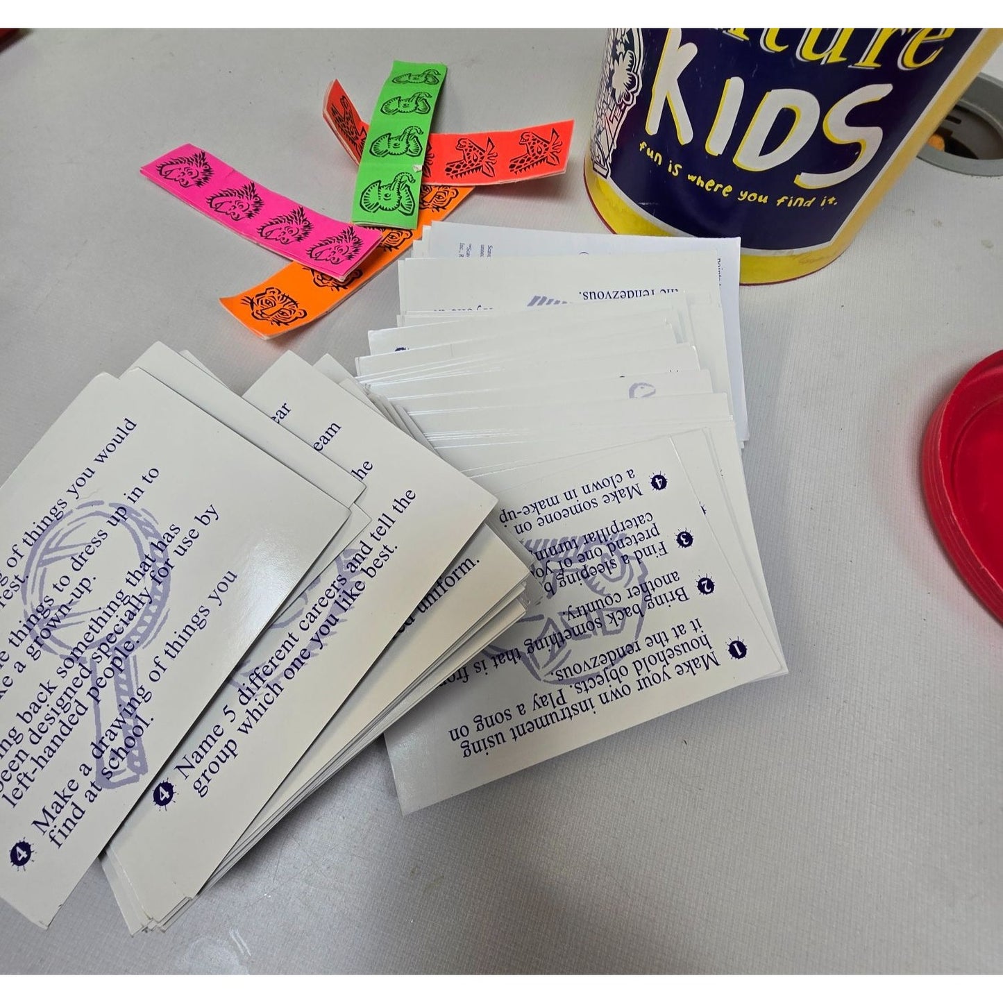 Kids Scavenger Hunt Scaventure Find Game Non-Electronic Fun 2007 Ages 6-12