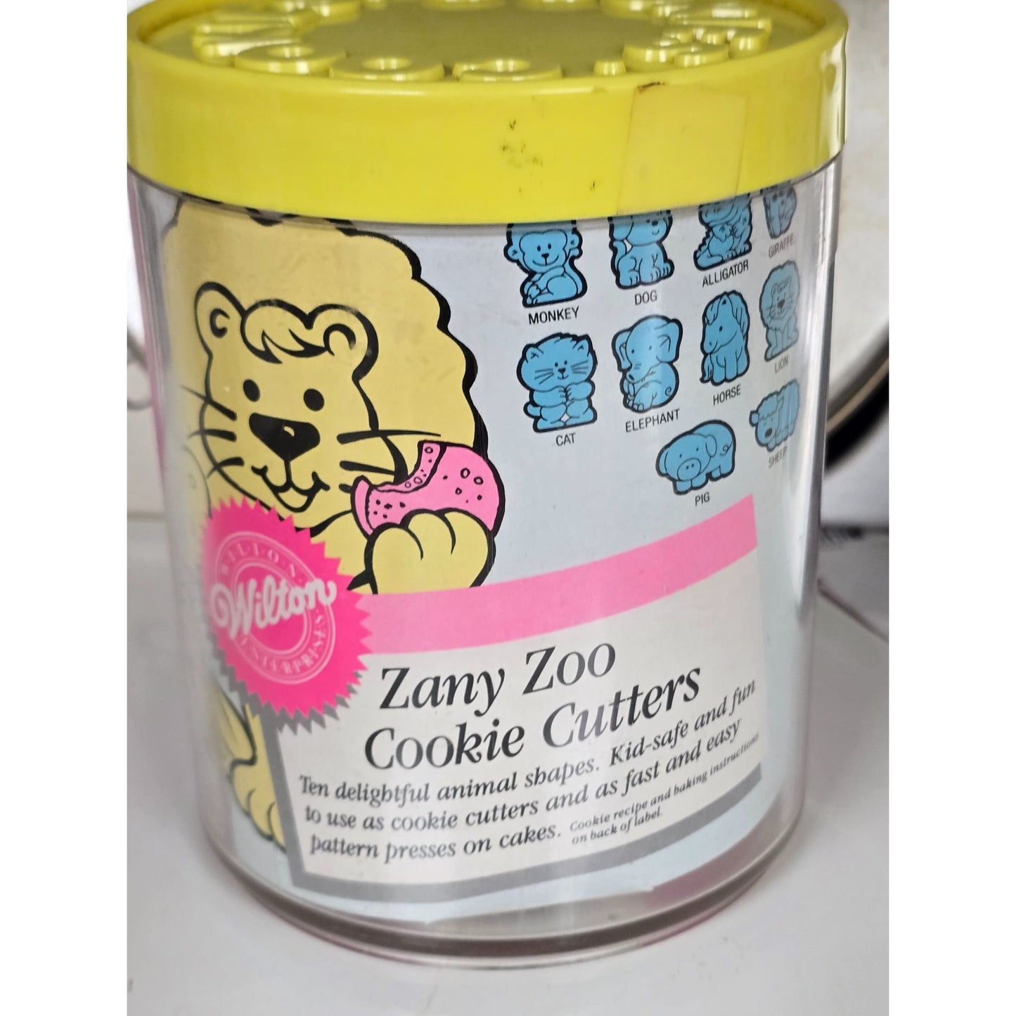 Wilton Zany Zoo Cookie Cutters Set Of 10 Animal Shapes In Plastic Storage Jar Kid-Safe Easy For Baking & Cake Patterns