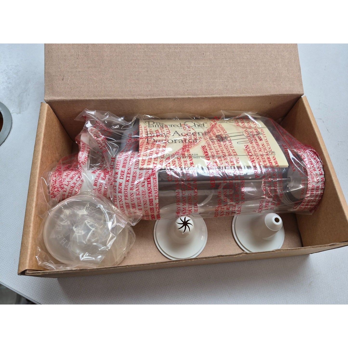 Pampered Chef Easy Accent Decorator 1778 NEW