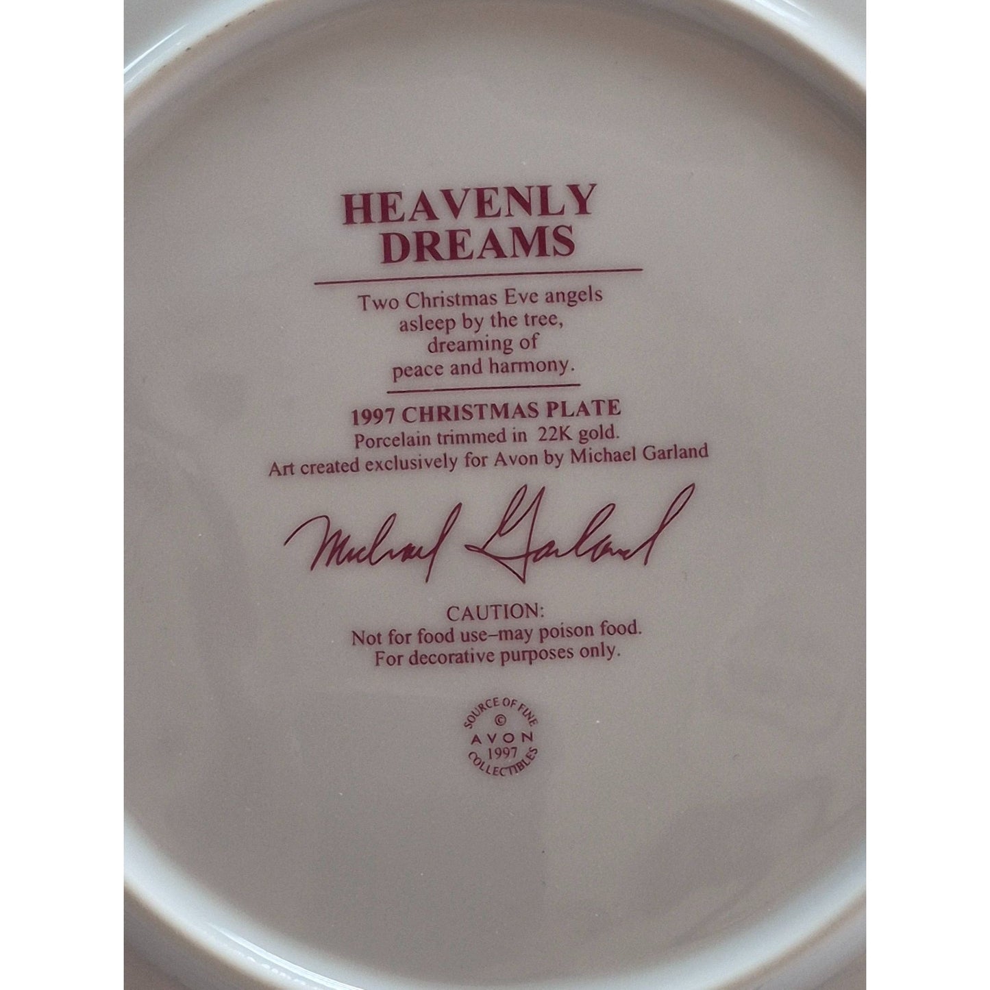 1997 Avon Heavenly Dreams Christmas Plate By Michael Garland 22K Gold Trim Decorative Collectible
