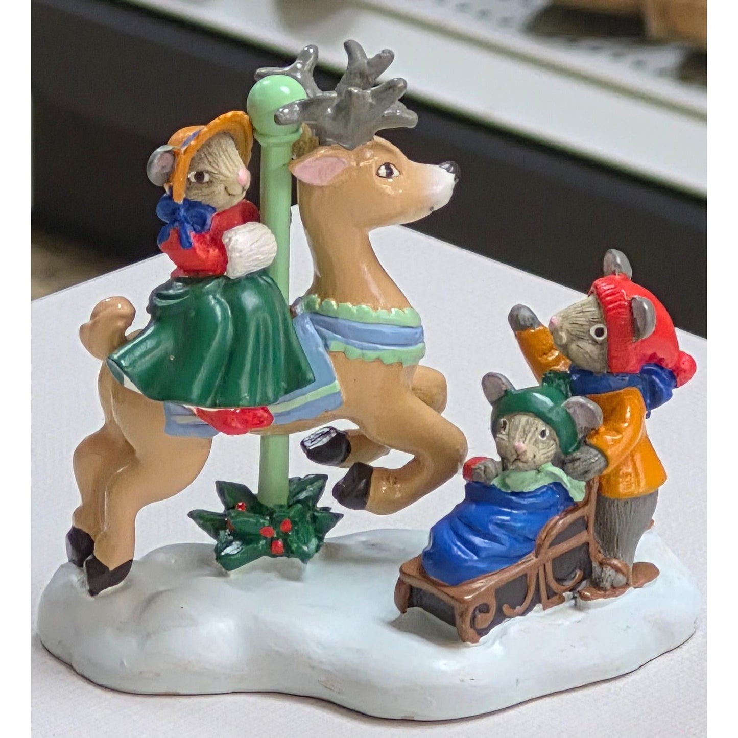 Avon 1993 Kathy Jeffers Christmas Figurine With Deer & Mice On Snow Base