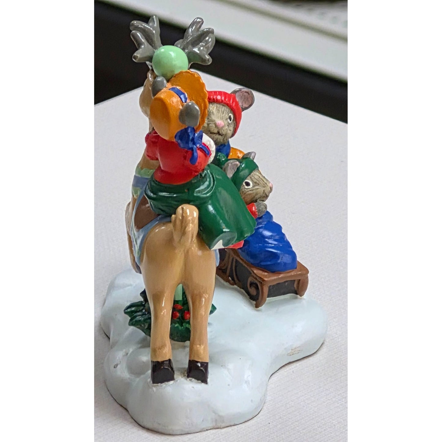 Avon 1993 Kathy Jeffers Christmas Figurine With Deer & Mice On Snow Base