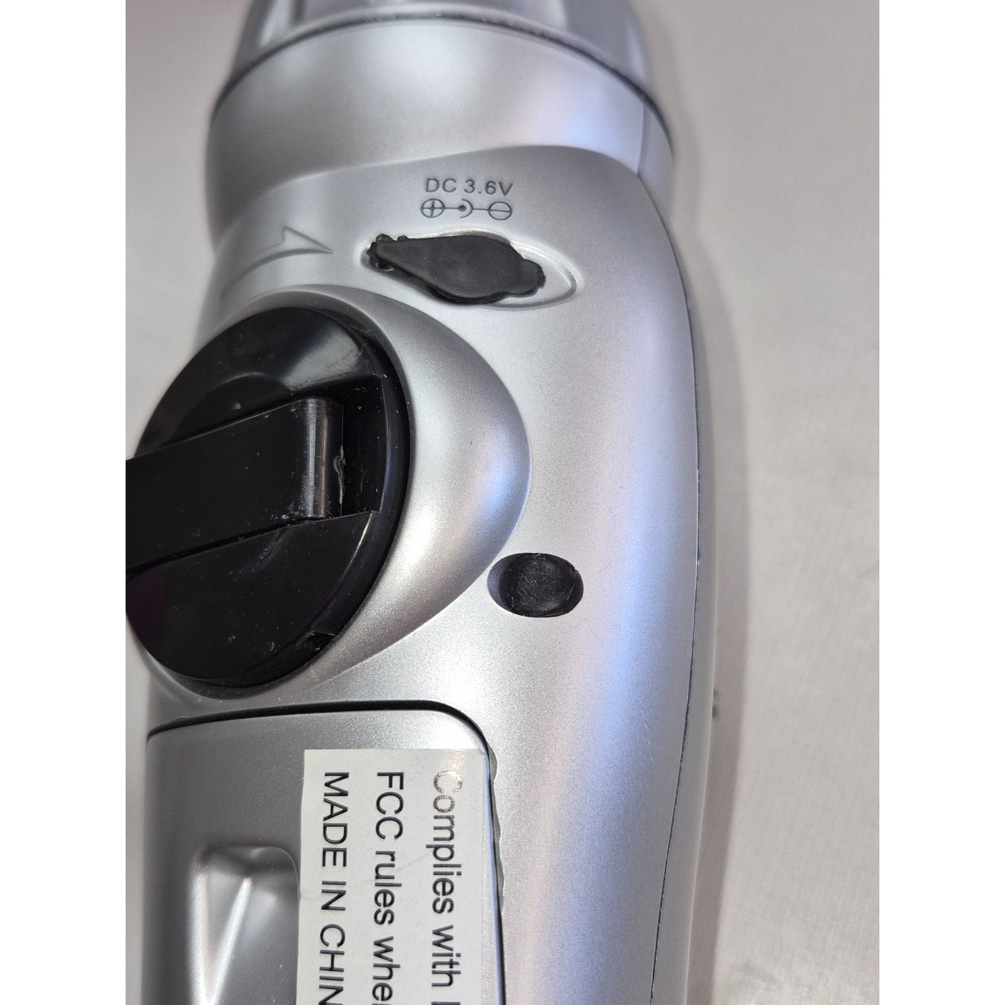 AM/FM Radio Hand Crank Flashlight