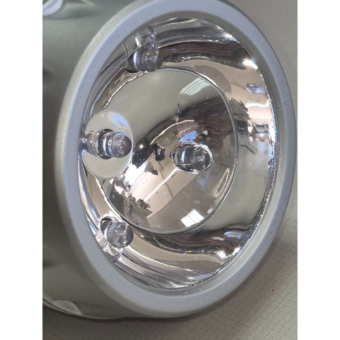 AM/FM Radio Hand Crank Flashlight