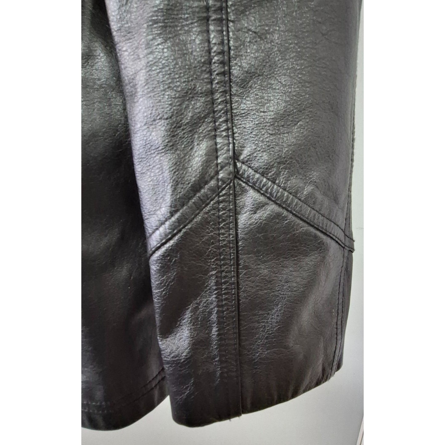 Wilsons Leather Maxima Black Genuine Leather Jacket XL Womens Blazer Style Button Front & Red Lining