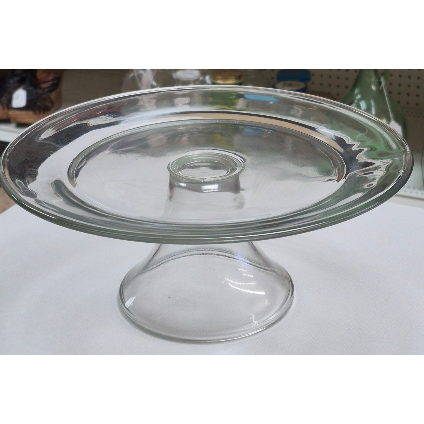 Vintage Clear Glass Cake Stand With Pedestal Base Elegant Design Ideal For Desserts & Displays Durable & Timeless