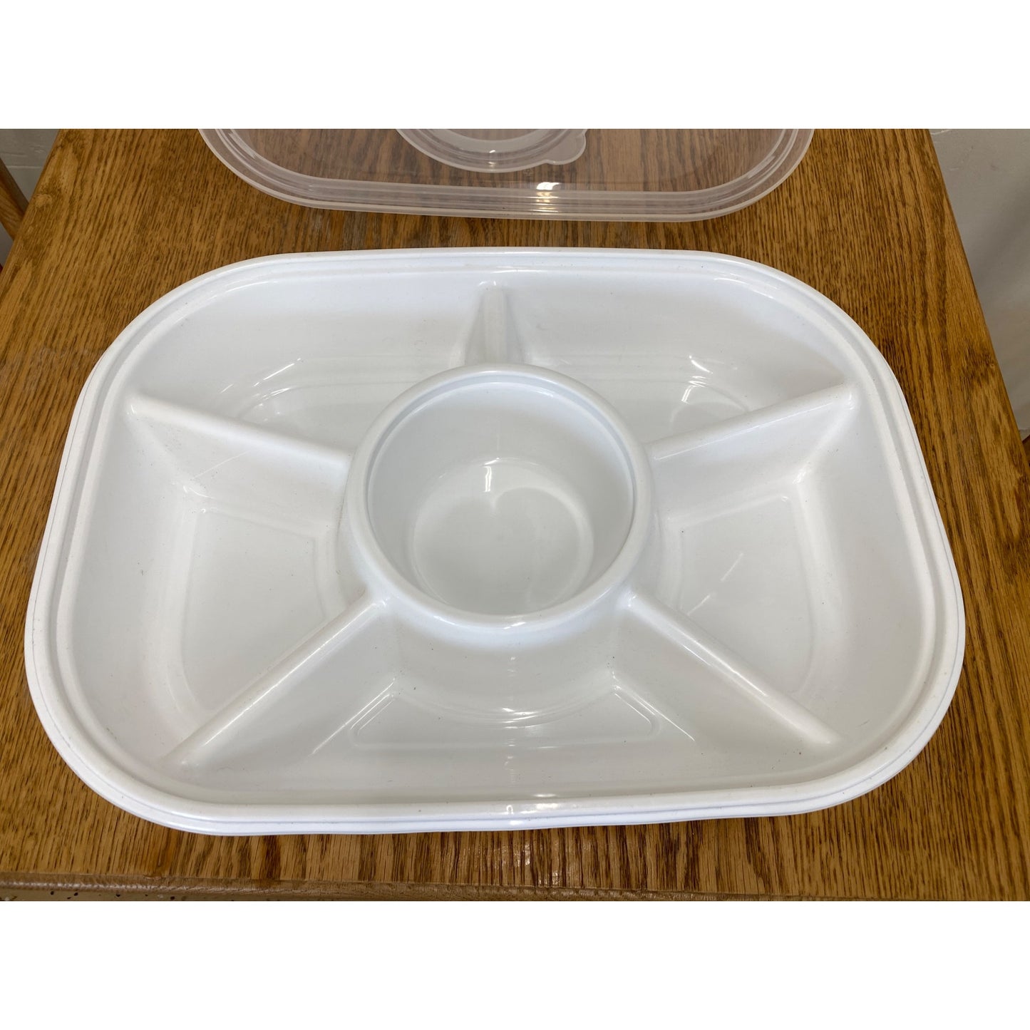Buddeez Serving Tray With Lid & Dip Section
