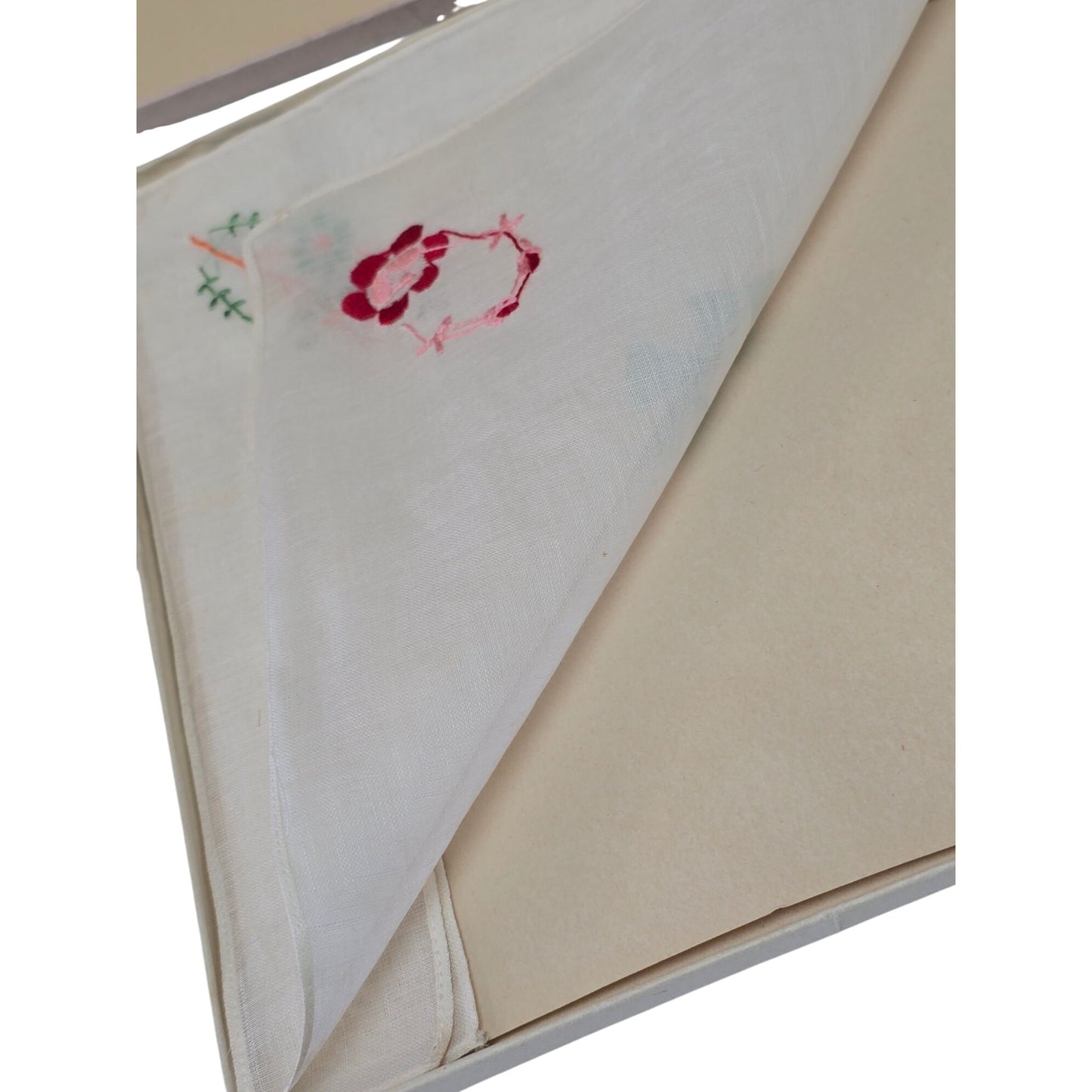 Vintage Embroidered Handkerchiefs in Original Gift Box 1936