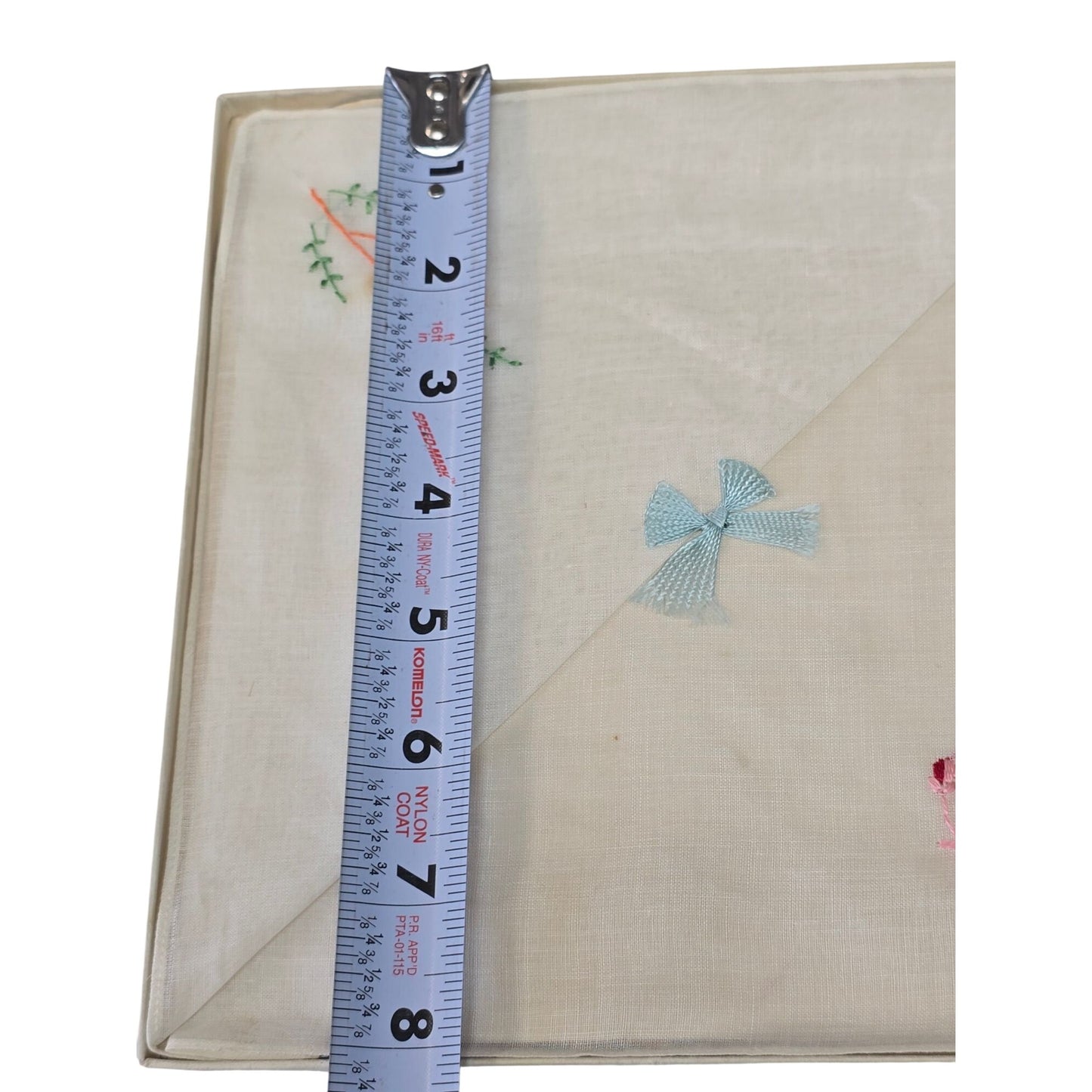 Vintage Embroidered Handkerchiefs in Original Gift Box 1936