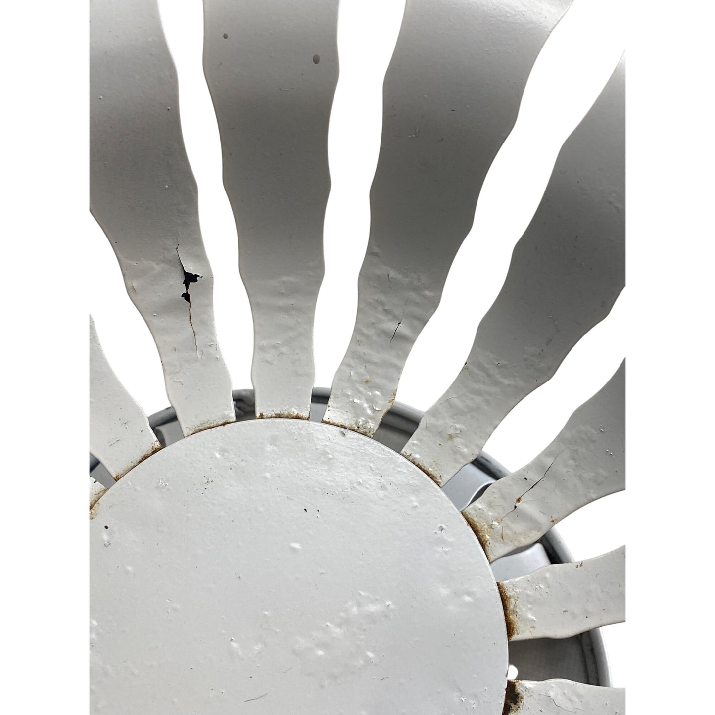 Decorative White Metal Fruit Bowl Urn