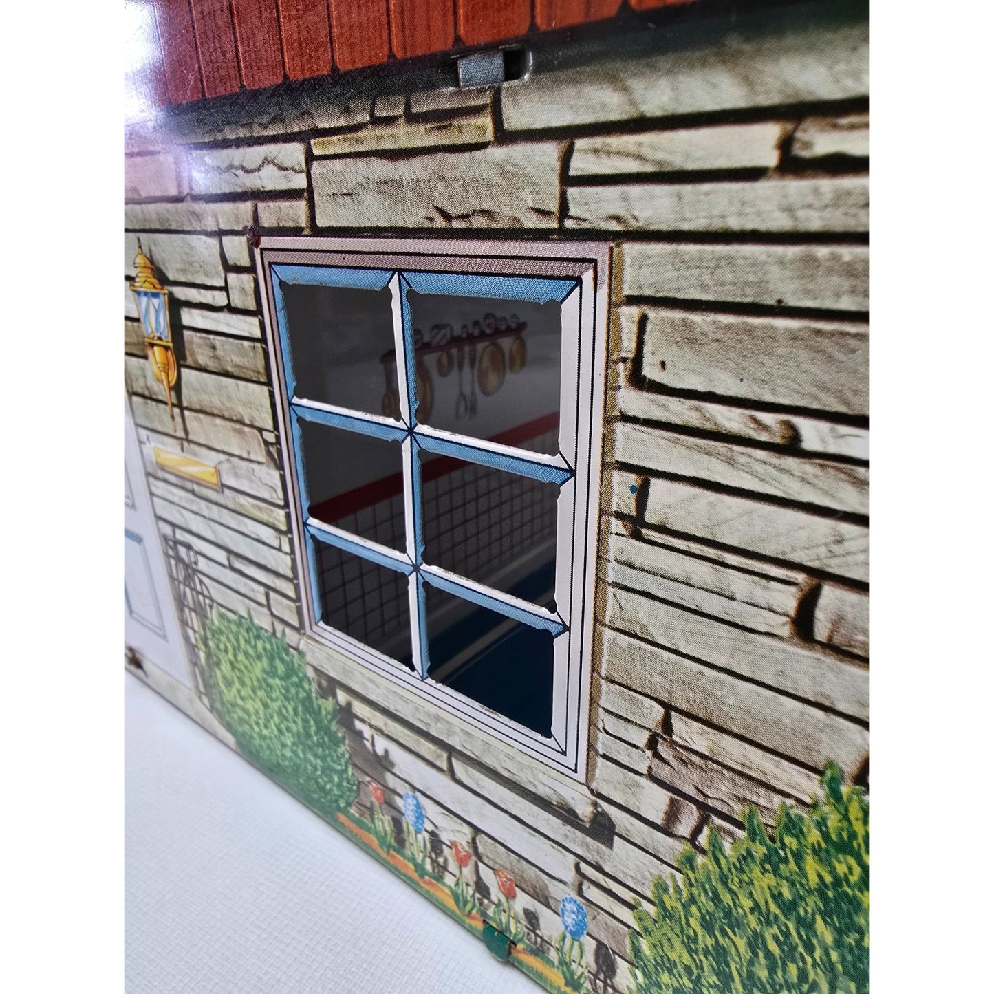 Vintage 1950s Marx Litho Tin Dollhouse