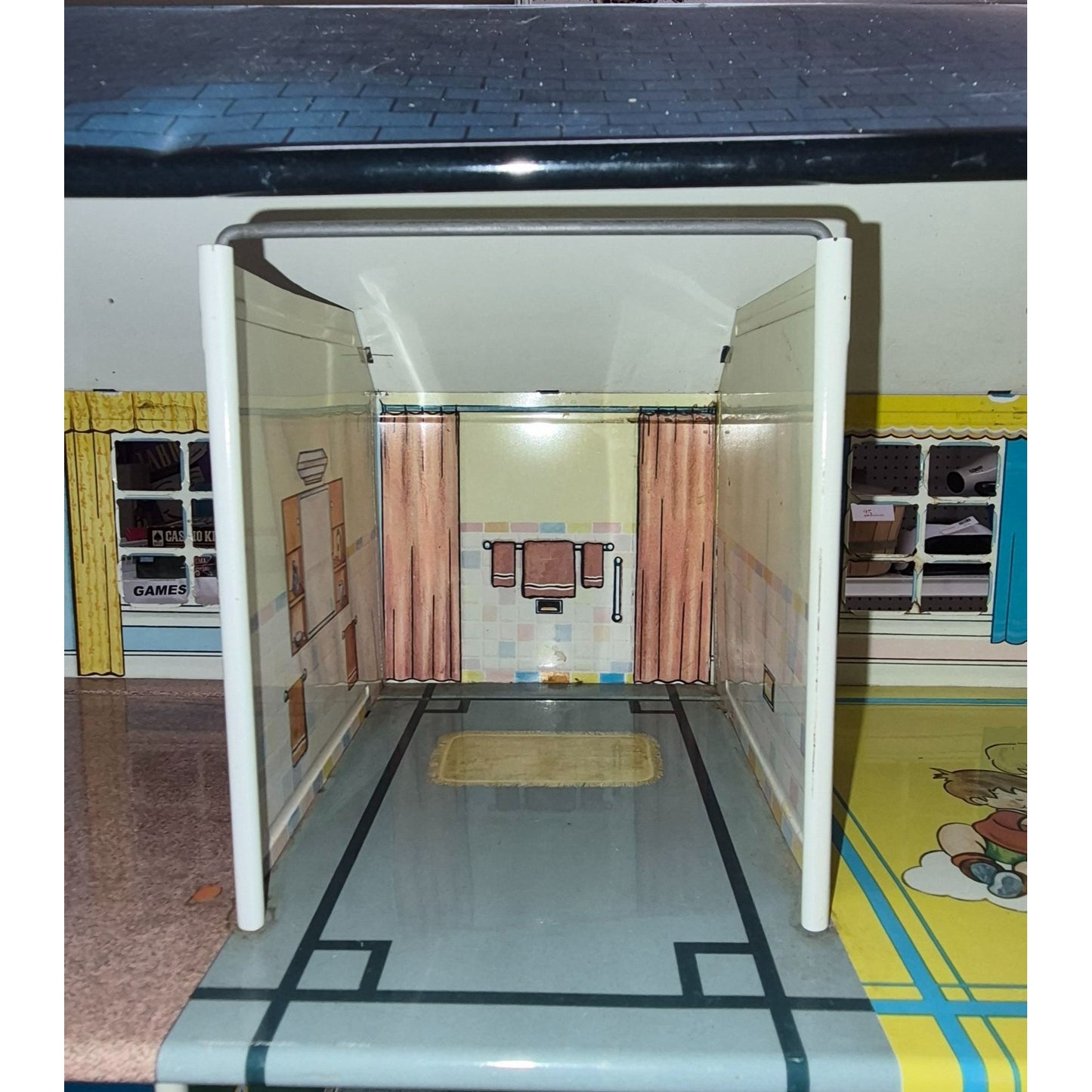 Vintage 1950s Marx Litho Tin Dollhouse