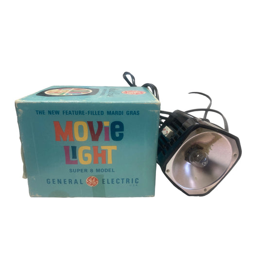 General Electric Mardi Gras MG-2C Movie Light For Super 8 Cameras