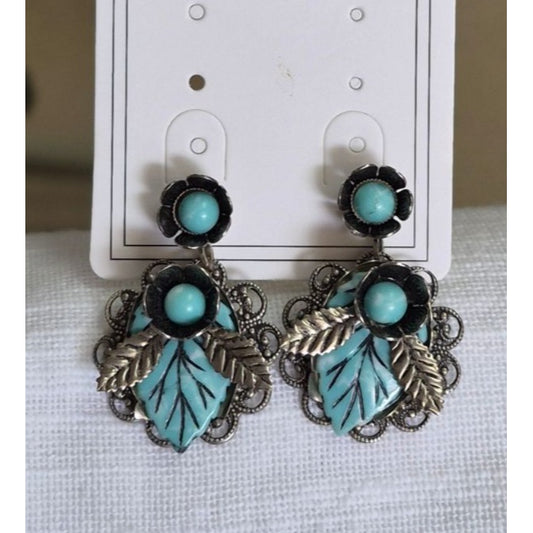 Vintage Screw Back Filigree Earrings