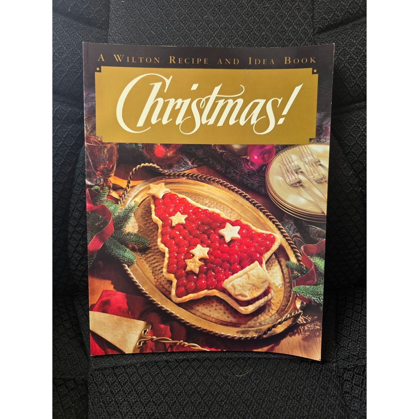 Wilton Christmas Recipe & Idea Book