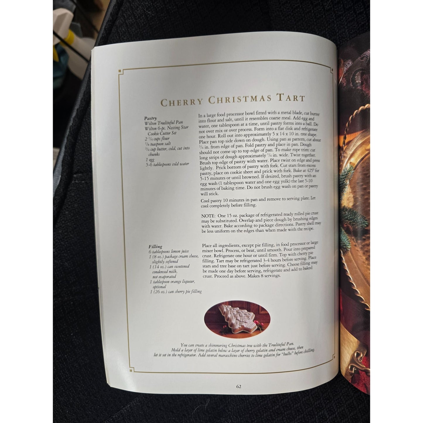 Wilton Christmas Recipe & Idea Book