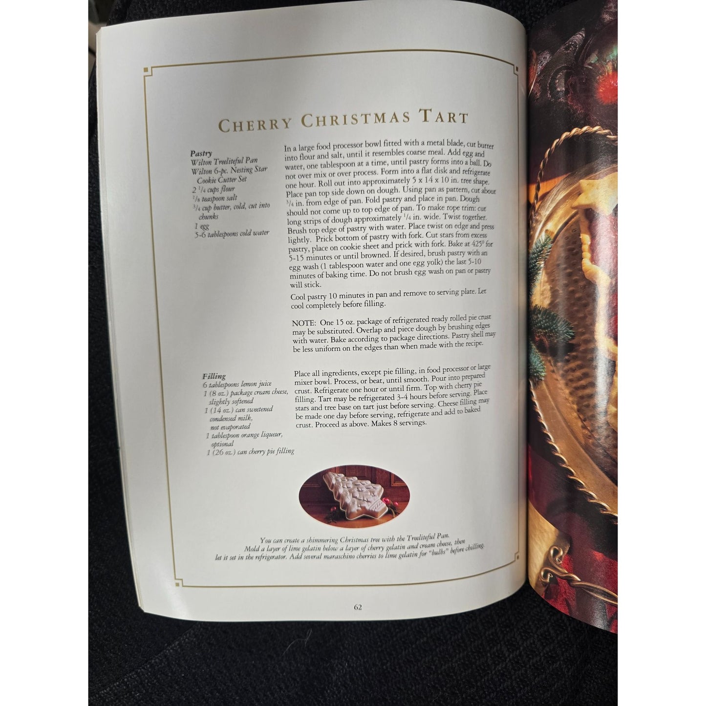 Wilton Christmas Recipe & Idea Book