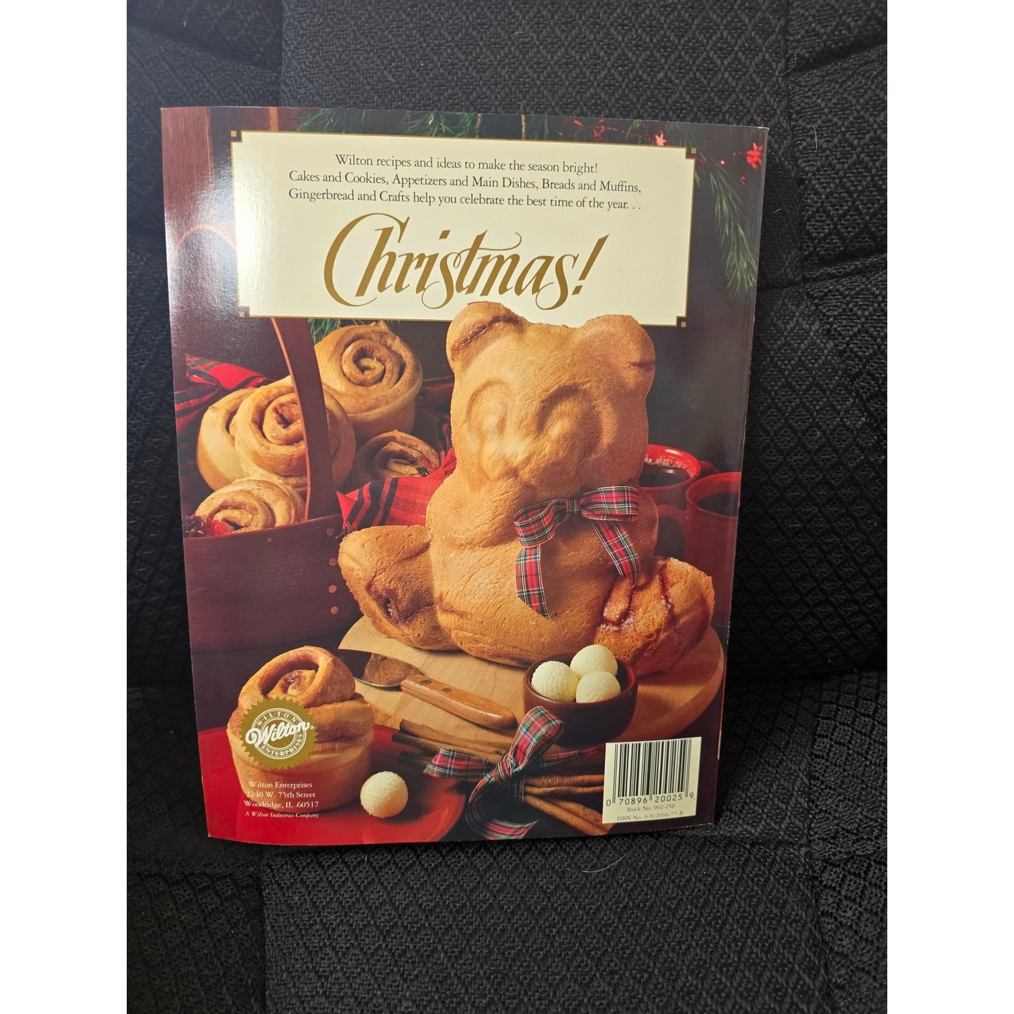 Wilton Christmas Recipe & Idea Book