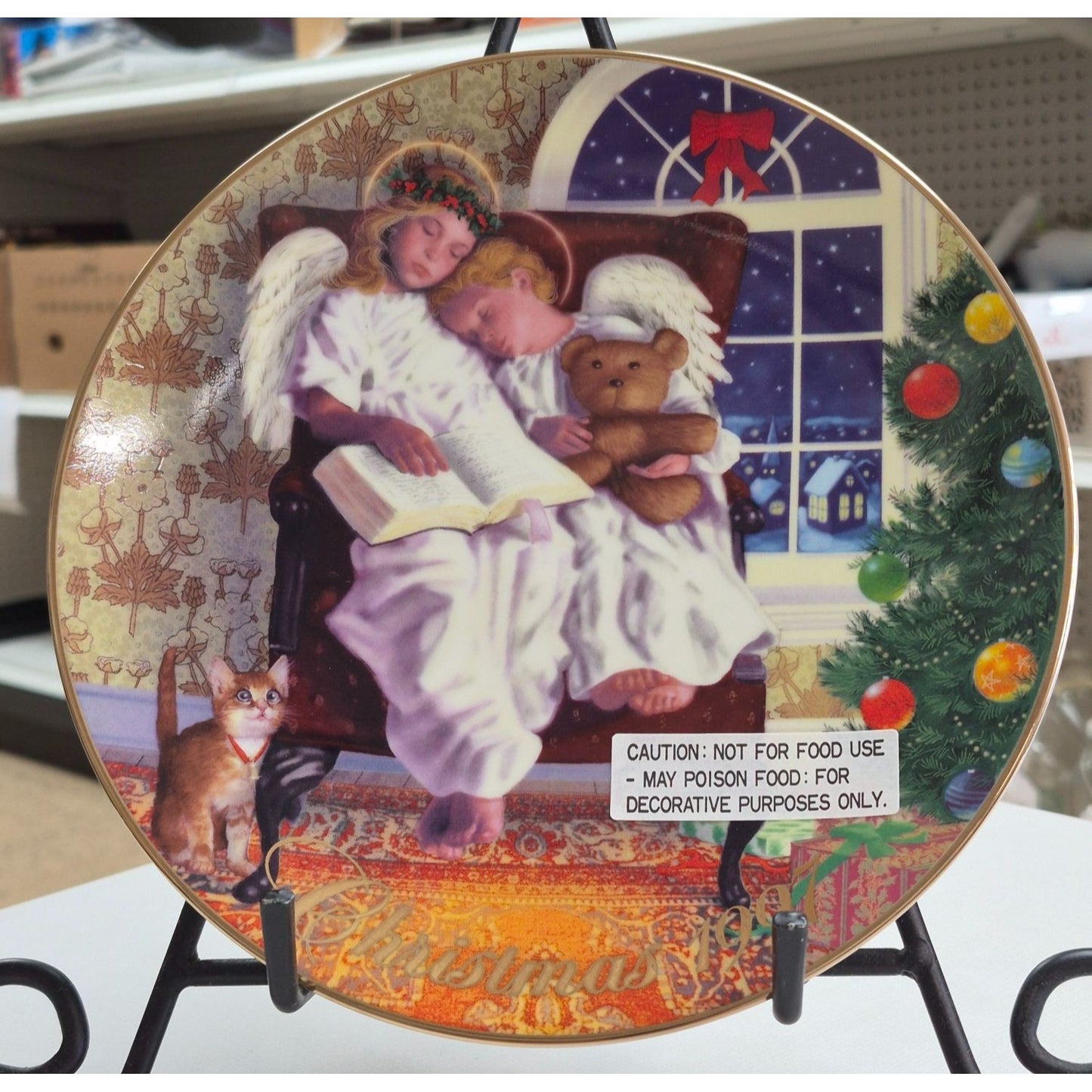 1997 Avon Heavenly Dreams Christmas Plate by Michael Garland 22K Gold Trim Decorative Collectible