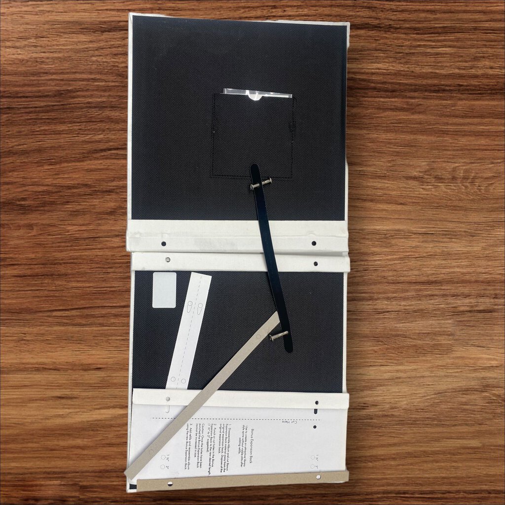 Pioneer Scrapbook Post Style Covers Expansion Pins 12 x 12 White Floral