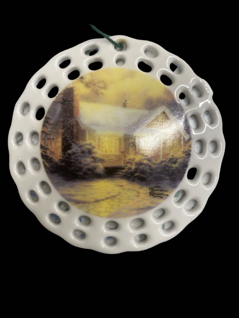 Thomas Kinkaid Christmas Cottage Orniment 3" diameter