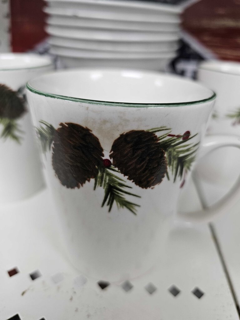 Vintage Pine & Berries Totally Today Dinnerware