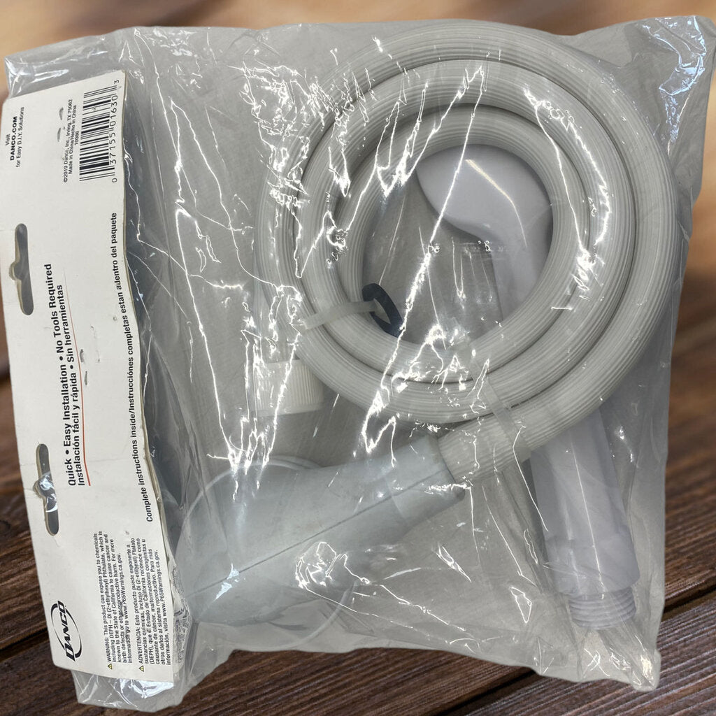 Versa Spray Tub Spout Sprayer Attachment