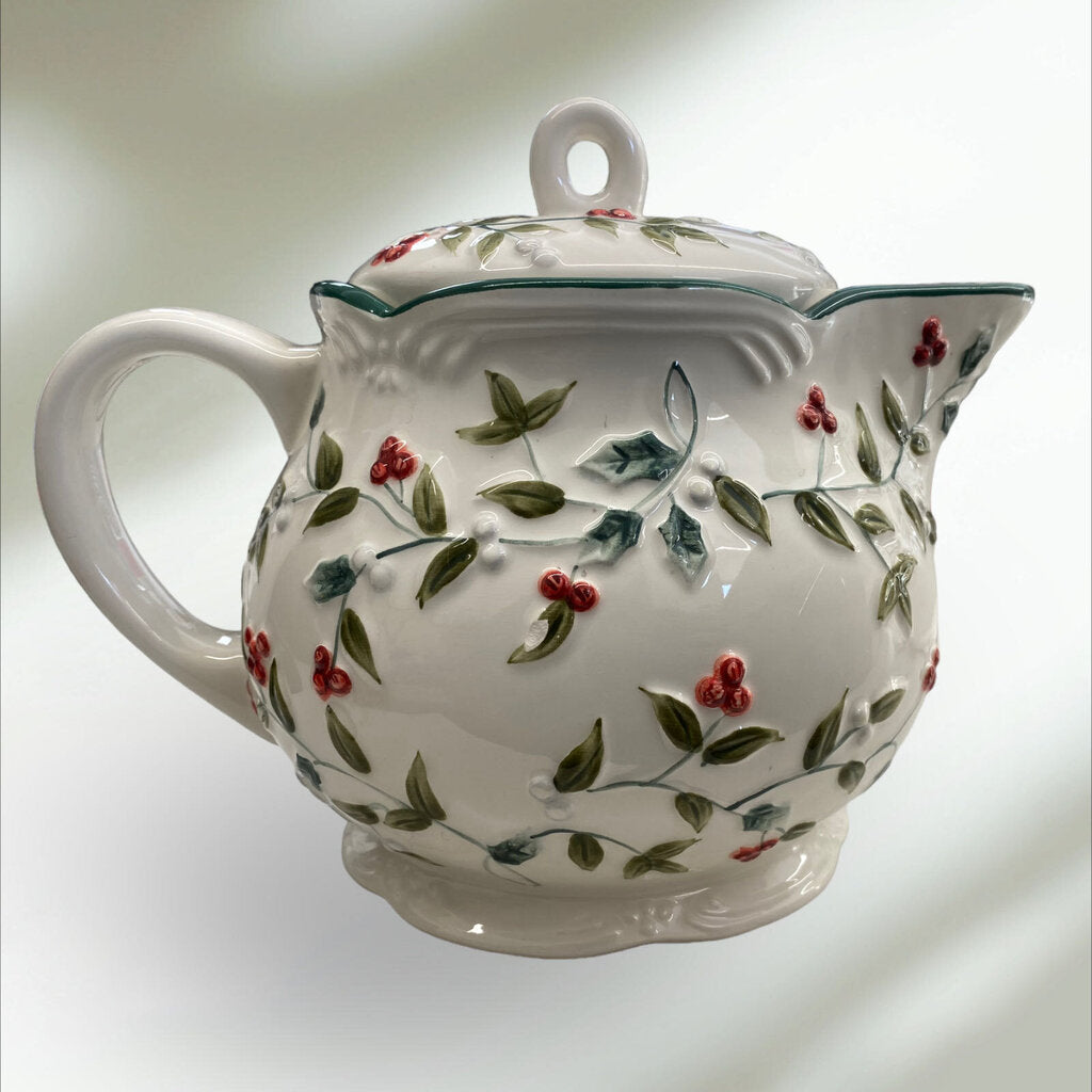 Pfaltzgraff Winterberry Personal Ceramic Clay Tea Pot & Infuser