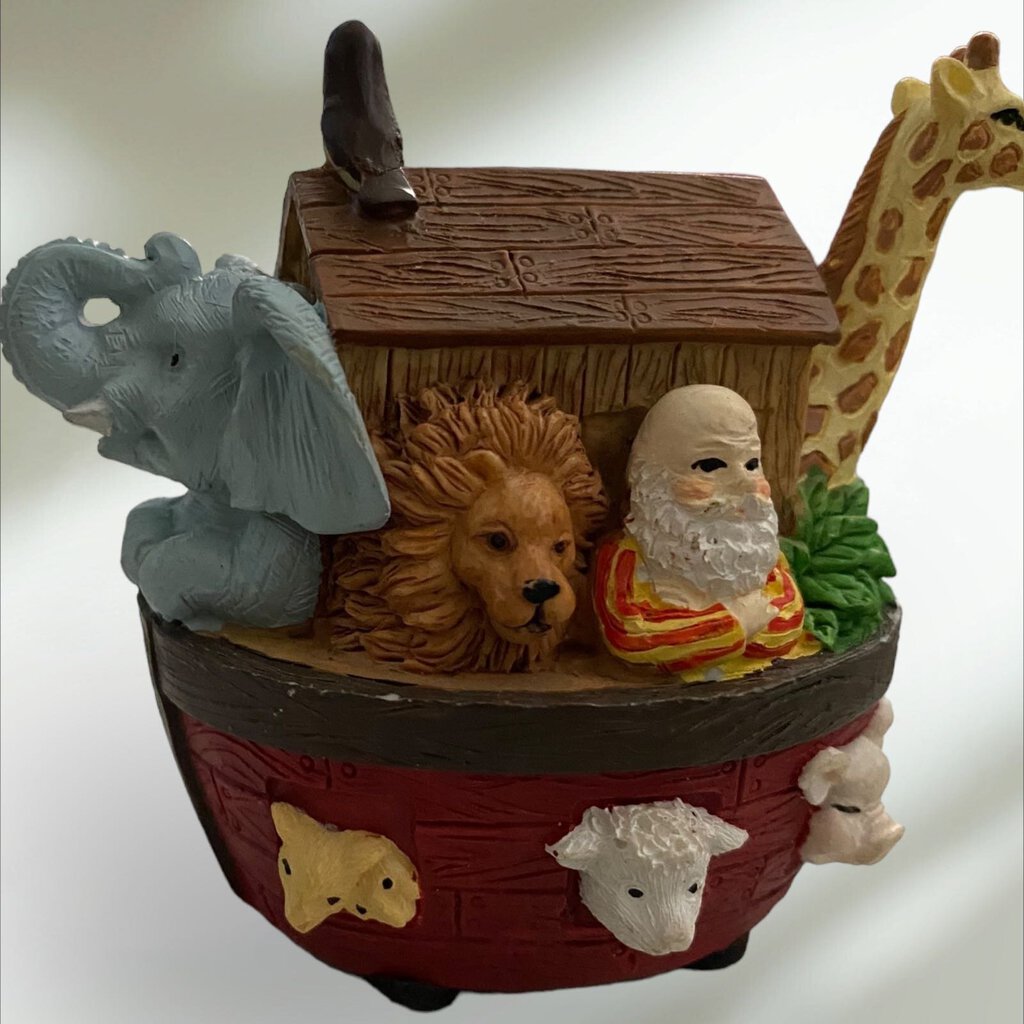 Noahs Ark Figurine 3"x3"