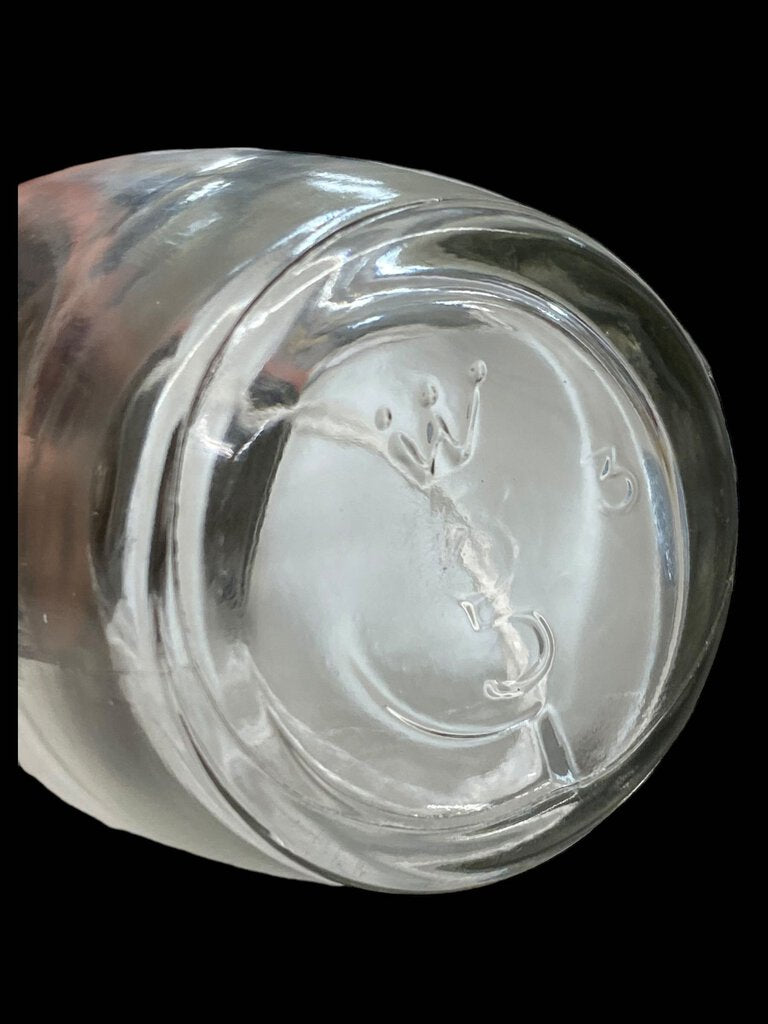 Vintage Gemco Glass Salt and Pepper Shaker with a Silver/ Cream lid