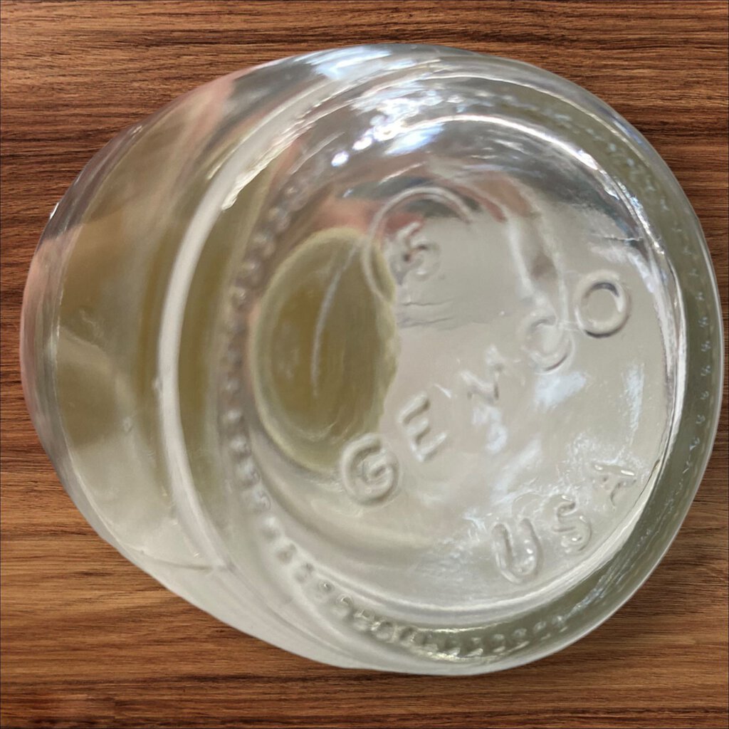 Vintage Gemco Glass Salt and Pepper Shaker with a Silver/ Cream lid